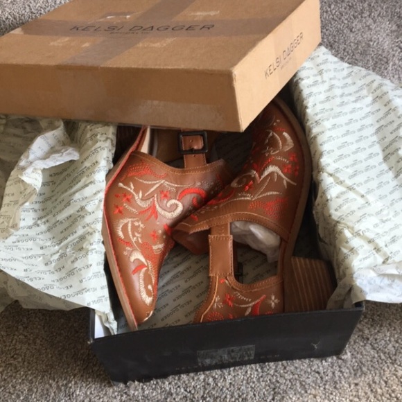 Kline Booties - Picture 4 of 6